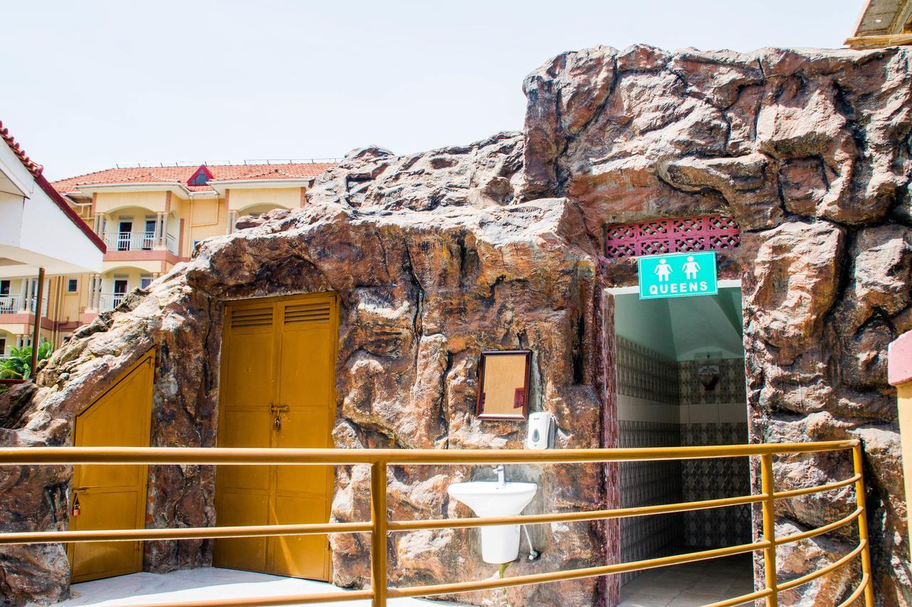 Arua Desert Breeze Hotel المظهر الخارجي الصورة